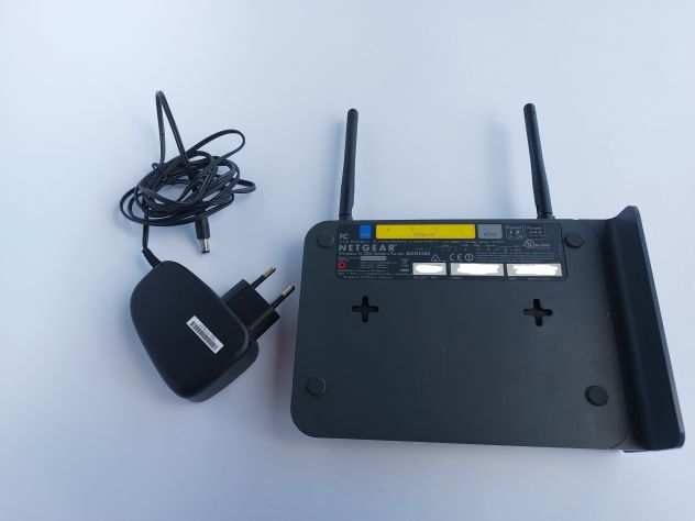 Modem Router Netgear DGN2200 N300 Wireless ADSL ADSL2 ADSL2 WI-FI LAN USB