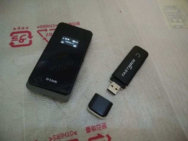 Modem WI-FI 2G3G Dlink saponetta e chiave USB internet Fastweb 2G3G