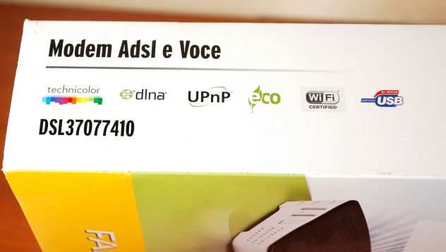 ModemRouter adsl e voce Technicolor Fastweb tg784n v3