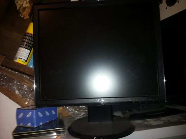 monitor asus 17 pollici