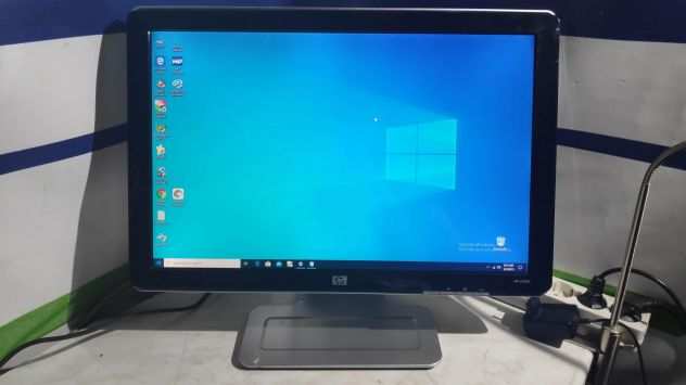 Monitor HP w2216 (da rivedere o PER RICAMBI)