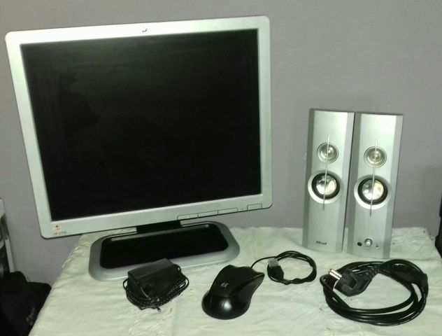 Monitor LCD da 17 pollici HP L1710