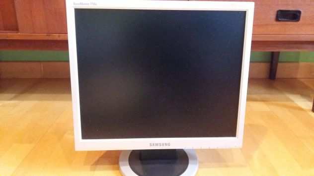 MONITOR SAMSUNG VGA 17 POLLICI