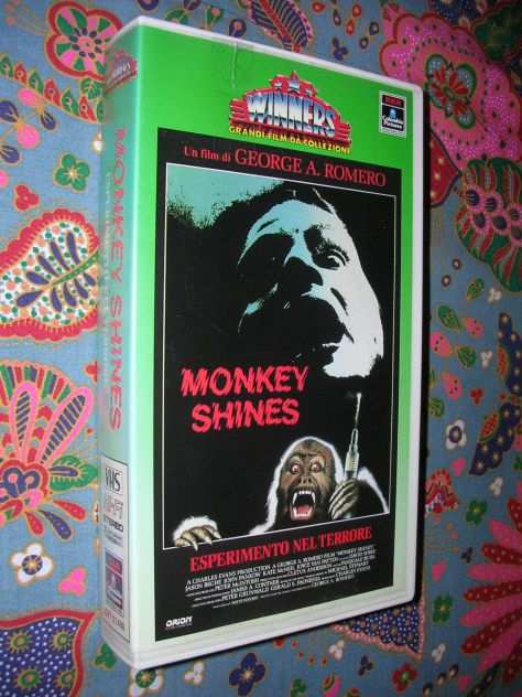 MONKEY SHINES-ESPERIMENTO NEL TERRORE