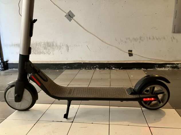 Monopattino elettrico Nineboot Segway ES2