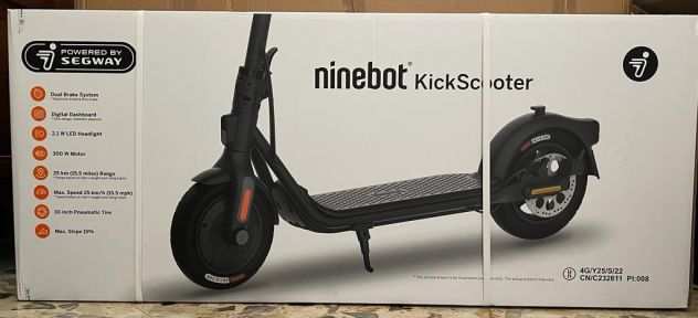 Monopattino Elettrico NINEBOT SEGWAY F25I con Frecce NUOVO IMBALLATO IN GARANZIA