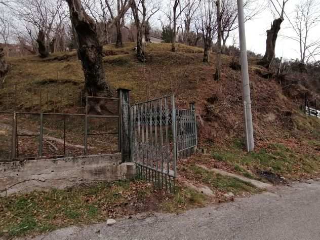 Montecorvino Rovella - Gauro Terreno con Fabbricato indipendente (deposito)
