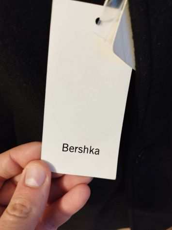 Montgomery Bershka