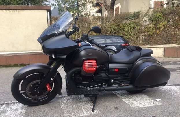 Moto Guzzi MGX 21 Flying Fortress 2016