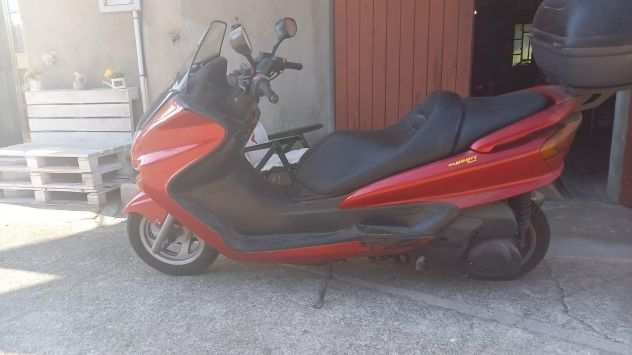 Moto scooter 250 disponibile