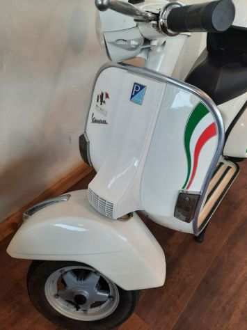 Moto-Vespa 150 PX - Unitagrave dItalia 2011 -21F