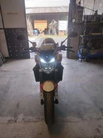 Moto Yamaha FZ1