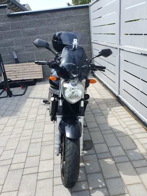 Moto Yamaha fz6