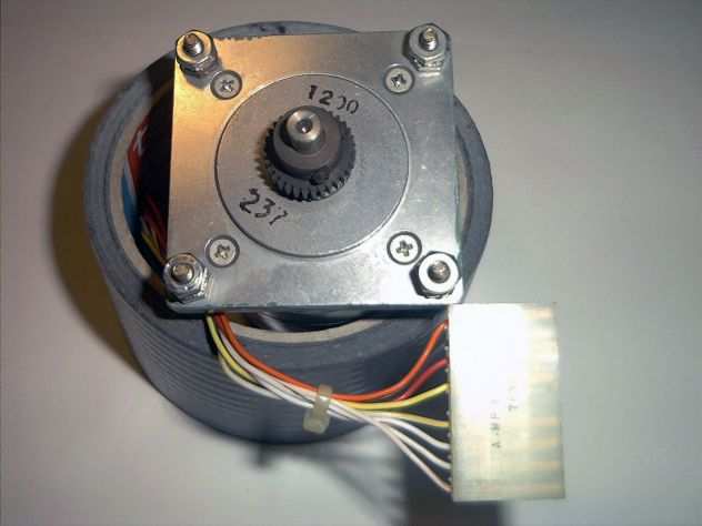 Motore passo-passo, stepper motor