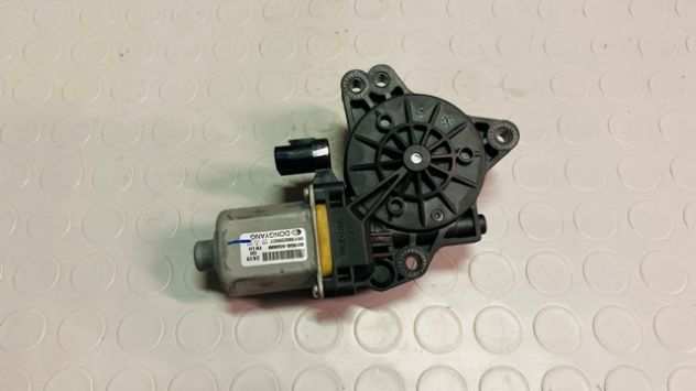 Motorino alzacristallo anteriore SX Hyundai I30 del 2012 (82450-A5000)