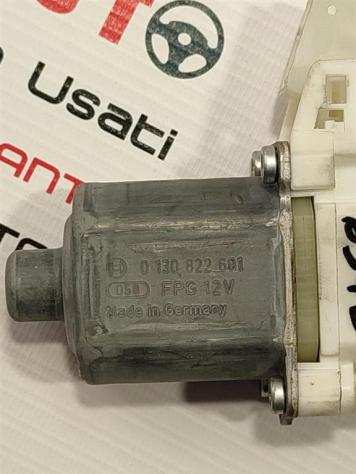 MOTORINO ALZAVETRO ANTERIORE DESTRA MERCEDES Classe A Serie (W176) A2469065200 0130822691 607951 (K9K) (1218)