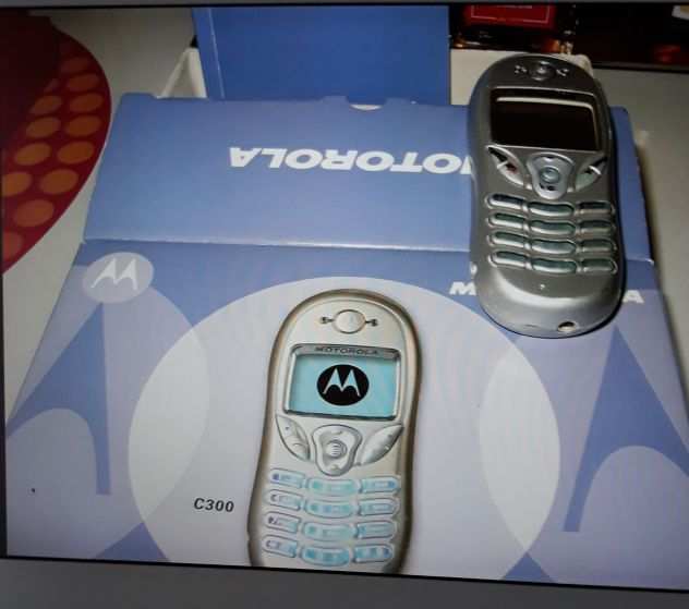 Motorola C300 telefonino cellulare primi anni