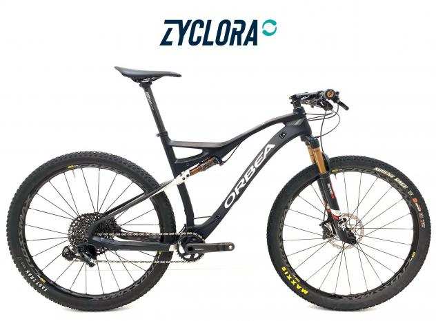 Mountain Bike Orbea Oiz M10 carbonio X01