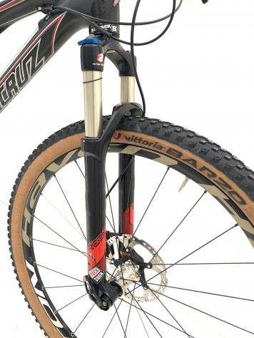 Mountain Bike Santa Cruz Tallboy carbonio