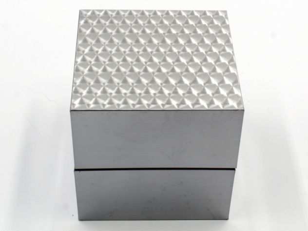 MOVADO quotVIZIOquot Scatola In Alluminio Forma Di Cubo Cromato Anni 2000