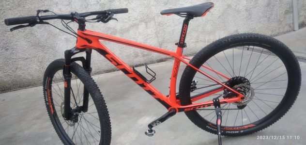 MTB DA 29 MARCA SCOTT MODELLO SCALE 935 CARBON