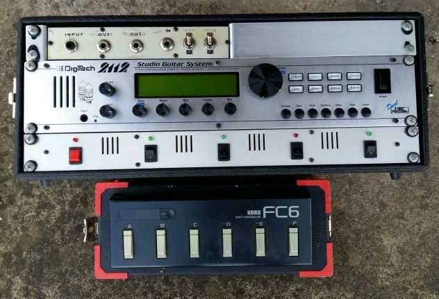 Multieffetto Digitech 2112 completo di flycase rack e pedaliera midi