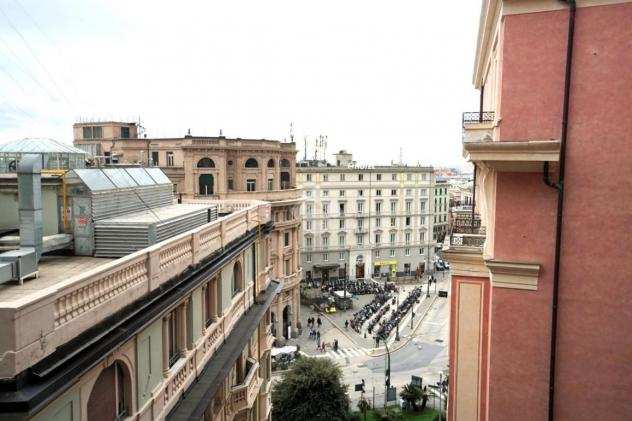 multilocale Via Balbi, GENOVA