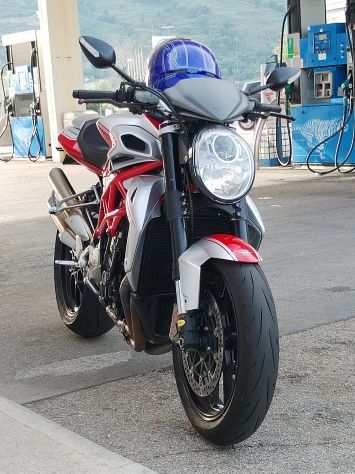 MV AGUSTA BRUTALE 1090RR