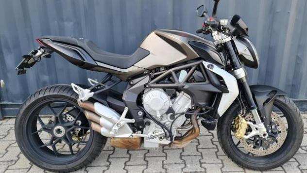 MV AGUSTA Brutale 675 2012