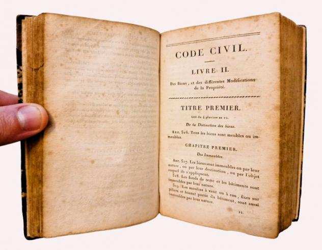 Napoleacuteon - Code Civil Des Franccedilais - 1804