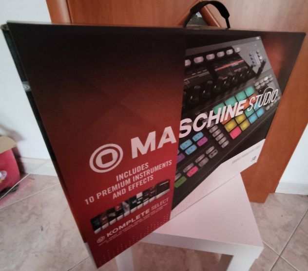 Native Instruments Maschine Studio