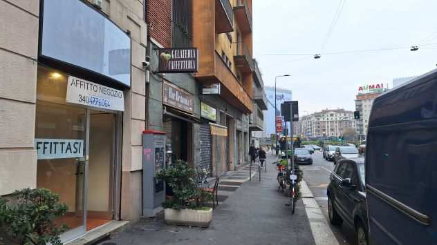 Negozio 33mq in zona Loreto libero da subito