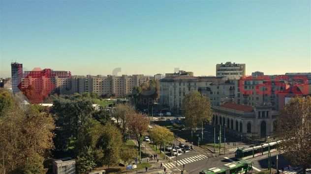 NEGOZIO IN PIAZZALE MACIACHINI