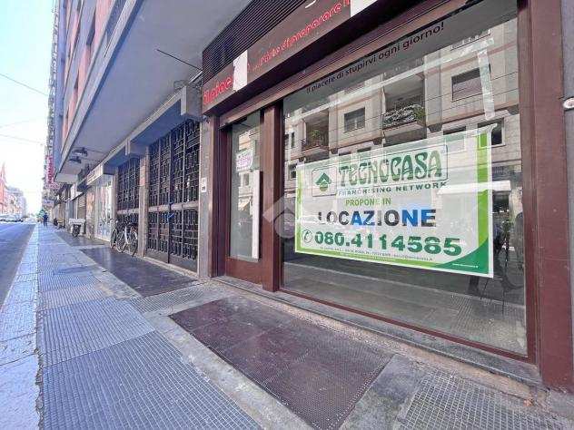 negozio Via Niccolograve Piccinni, BARI