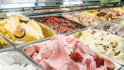 NEGOZIO ZONA SEMPIONE VERAMENTE ADATTO A GELATERIA