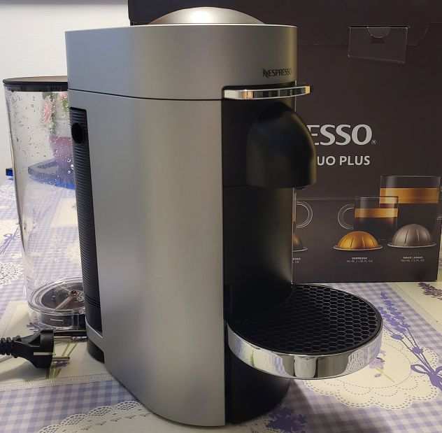 Nespresso Vertuo Plus Deluxe Silver D macchina da caffegrave in capsule