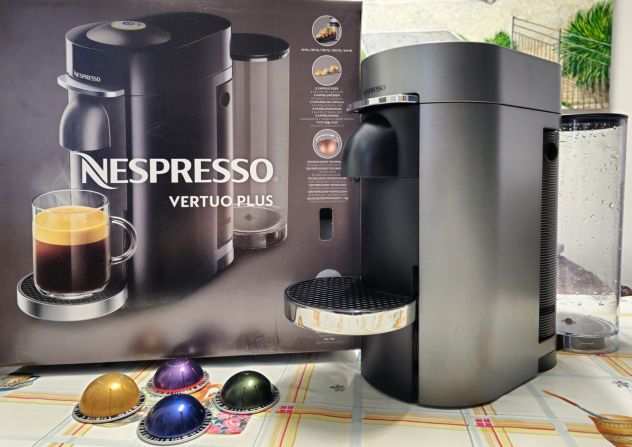 Nespresso Vertuo Plus Deluxe Titan D macchina da caffegrave in capsule