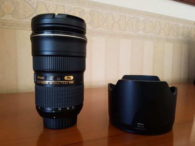 NIKON 24-70 mm 2.8 AF-S ED G (Nital) con autofocus guasto