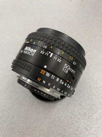 Nikon 50 mm f1.8 D Fotocamera reflex a obiettivo singolo (SLR)