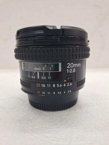 Nikon AF Nikkor 20mm f2.8 Fotocamera reflex digitale (DSLR)