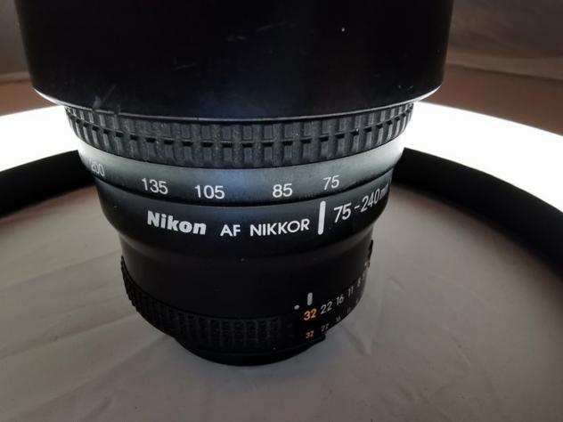 Nikon AF NIKKOR 75 ndash 240 mm 1 4.5 ndash 5.6D TELE ZOOM Obiettivo zoom