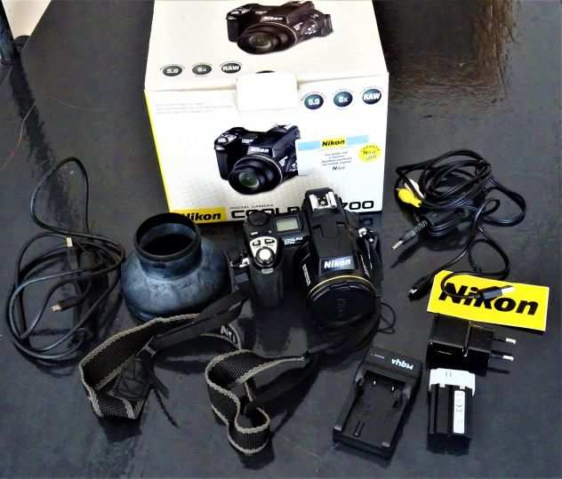 Nikon Coolpix 5700 (per amatori)