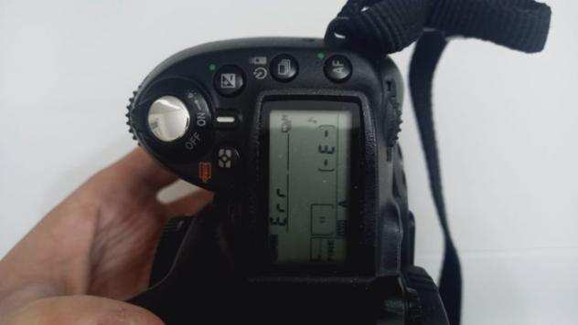 Nikon D90  AF Nikkor 18-105mm (READ)
