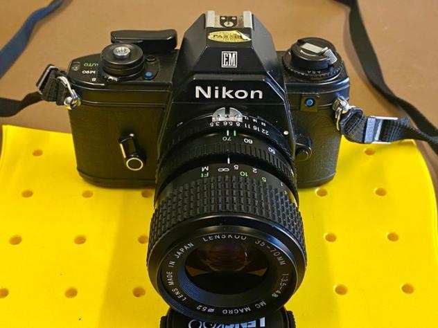 Nikon EM  35-70mm f 3,5-4,8