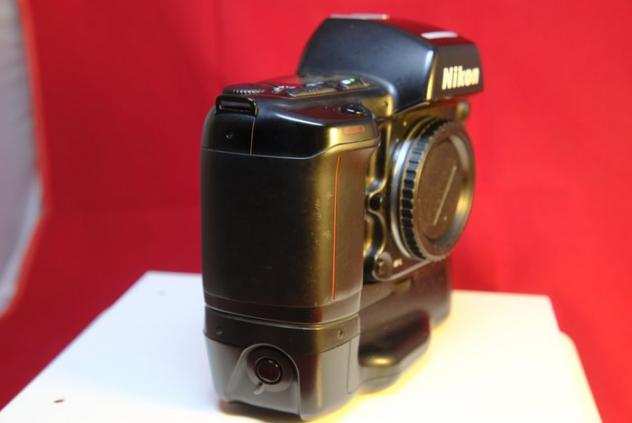 Nikon F 90 X  MB-10 MF 25 Fotocamera analogica