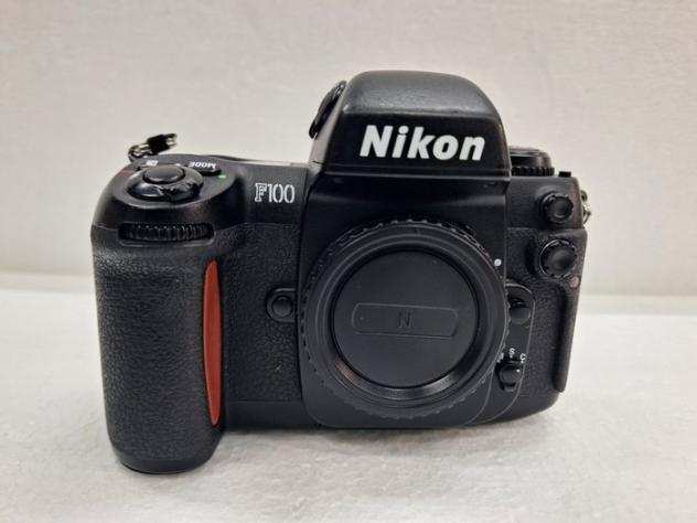 Nikon F100  Fotocamera reflex a obiettivo singolo (SLR)