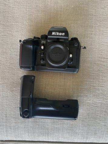 Nikon F4  MB-23