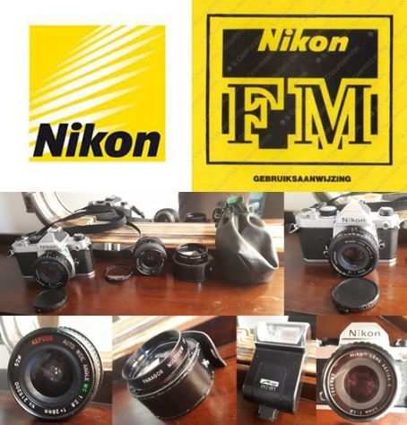 Nikon FM Fotocamera analogica manuale con accessori.