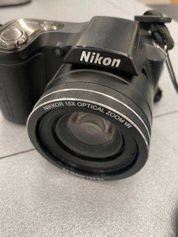 Nikon L100 compatta Fotocamera digitale ibrida