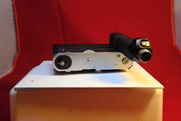 Nikon Motor Drive MD-2  Battery holder MB-1  Release cable  Fotocamera reflex a obiettivo singolo (SLR)